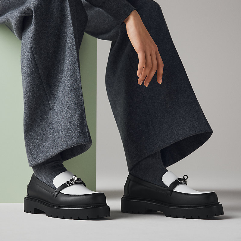 モカシン 《アイコン》 - ブラック | Hermès - エルメス-公式サイト